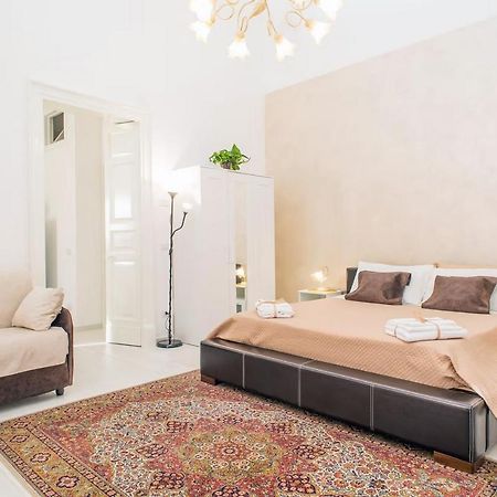 B&B Alba 1 Viagrande Eksteriør bilde